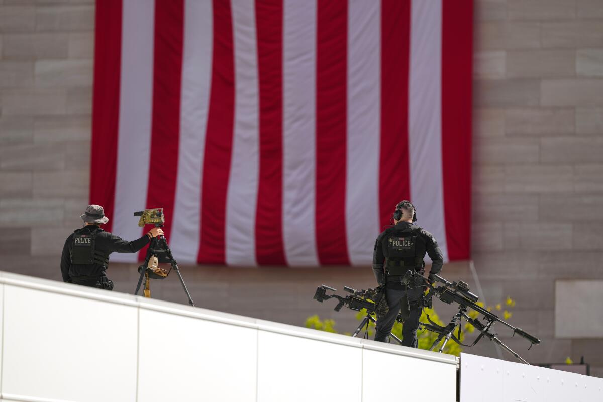 Secret Service officials placed on administrative leave amid misconduct investigation