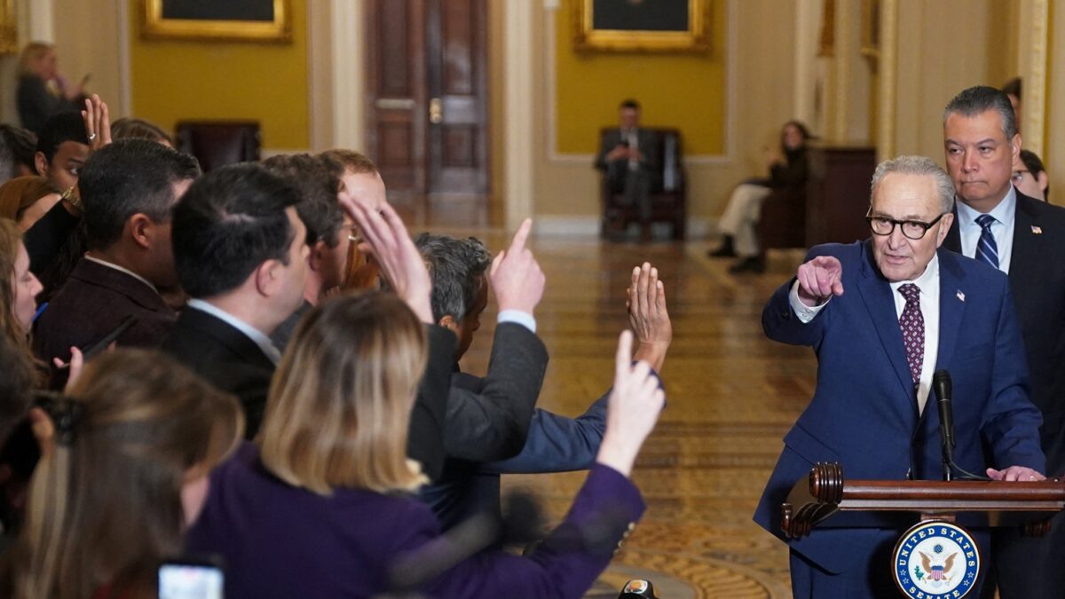 Senate Democrats reach deal to avert partial government shutdown